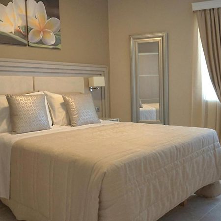 Remvi Deluxe Apartment 104 With Sea View 卡尔帕索斯 外观 照片
