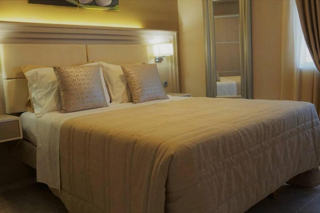 Remvi Deluxe Apartment 104 With Sea View 卡尔帕索斯 外观 照片